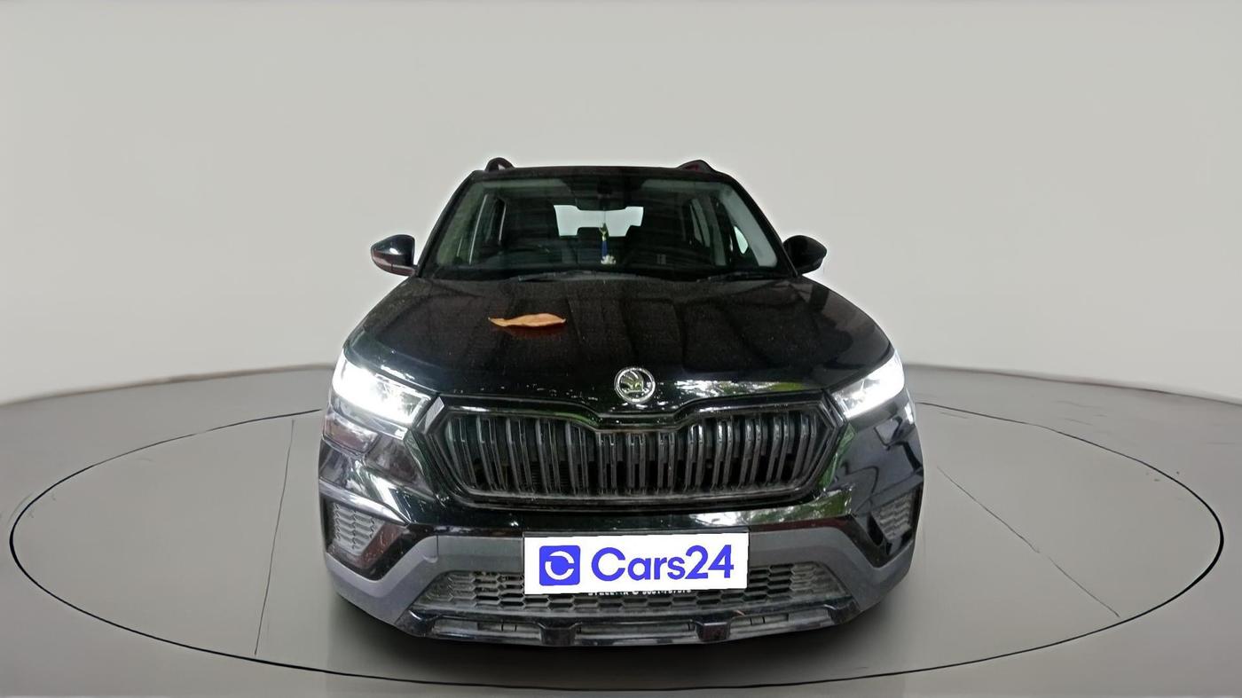 2025 Skoda KUSHAQ Sportline 1.0L TSI MT, Petrol, Manual, 15,739 km, exterior