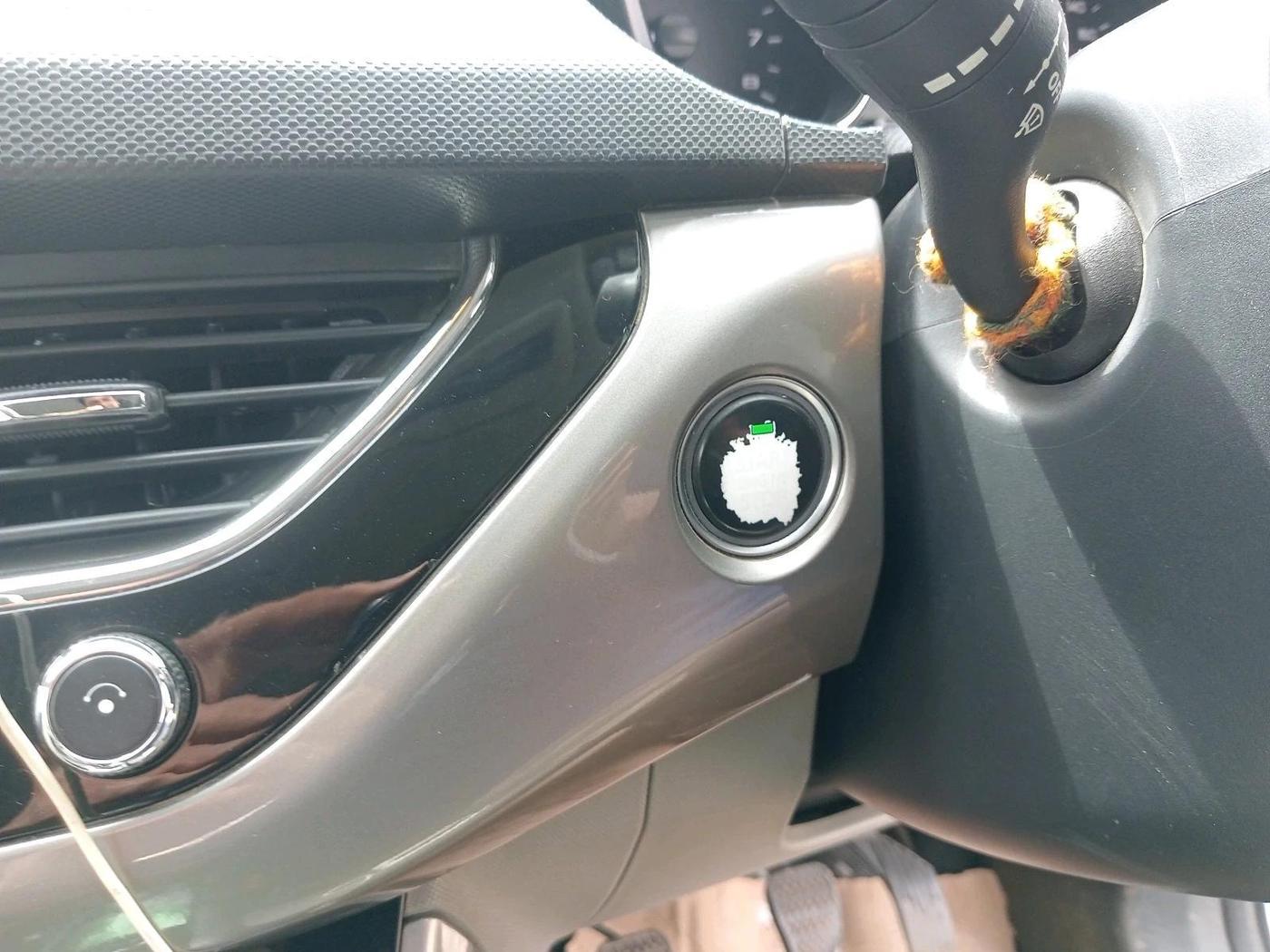 2019 Tata NEXON XZ PLUS PETROL, Petrol, Manual, 1,01,739 km, interior