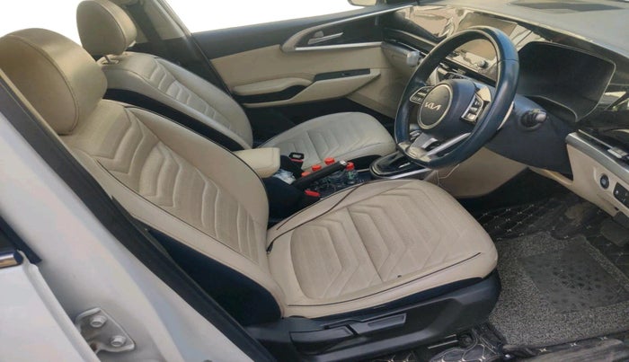 2022 KIA CARENS LUXURY PLUS 1.5 DIESEL AT 7 STR, Diesel, Automatic, 93,418 km, interior