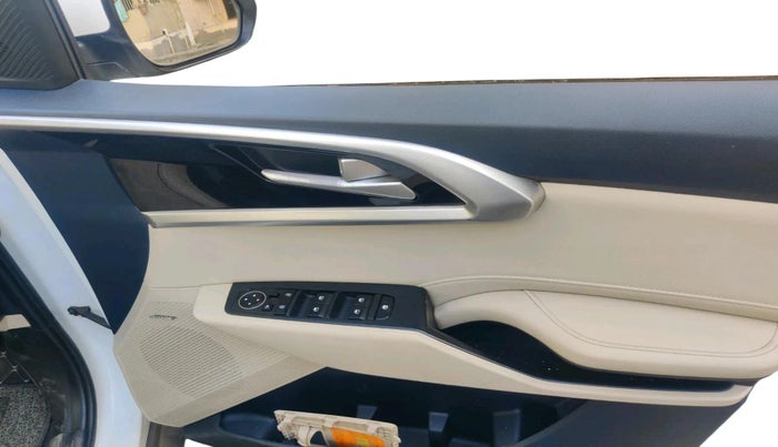 2022 KIA CARENS LUXURY PLUS 1.5 DIESEL AT 7 STR, Diesel, Automatic, 93,418 km, interior