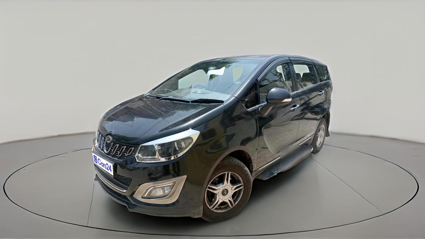 2018 Mahindra MARAZZO M6 8 STR, Diesel, Manual, 88,119 km, exterior