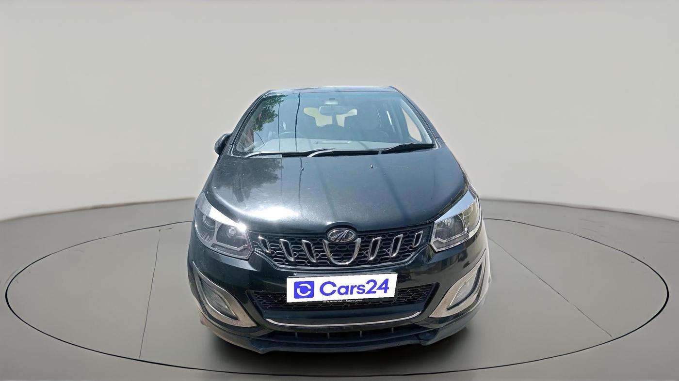 2018 Mahindra MARAZZO M6 8 STR, Diesel, Manual, 88,119 km, exterior
