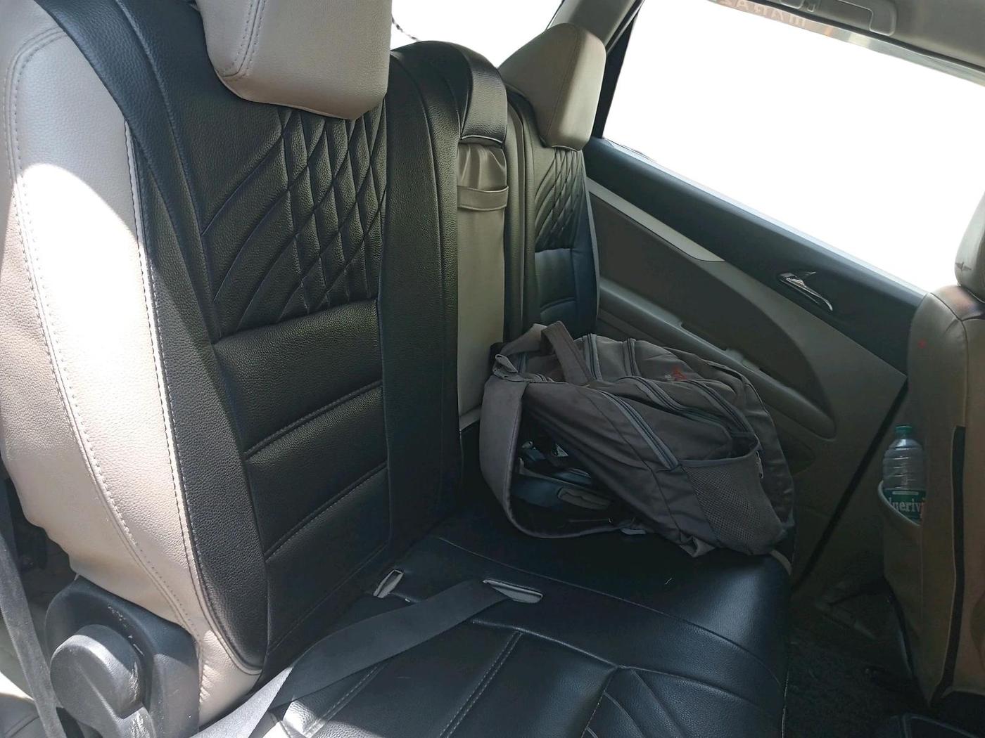 2018 Mahindra MARAZZO M6 8 STR, Diesel, Manual, 88,119 km, interior