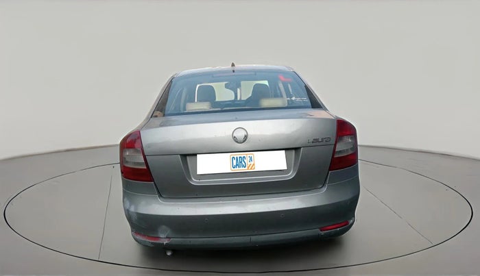 2011 Skoda Laura ELEGANCE 2.0 TDI CR MT, Diesel, Manual, 86,347 km, exterior