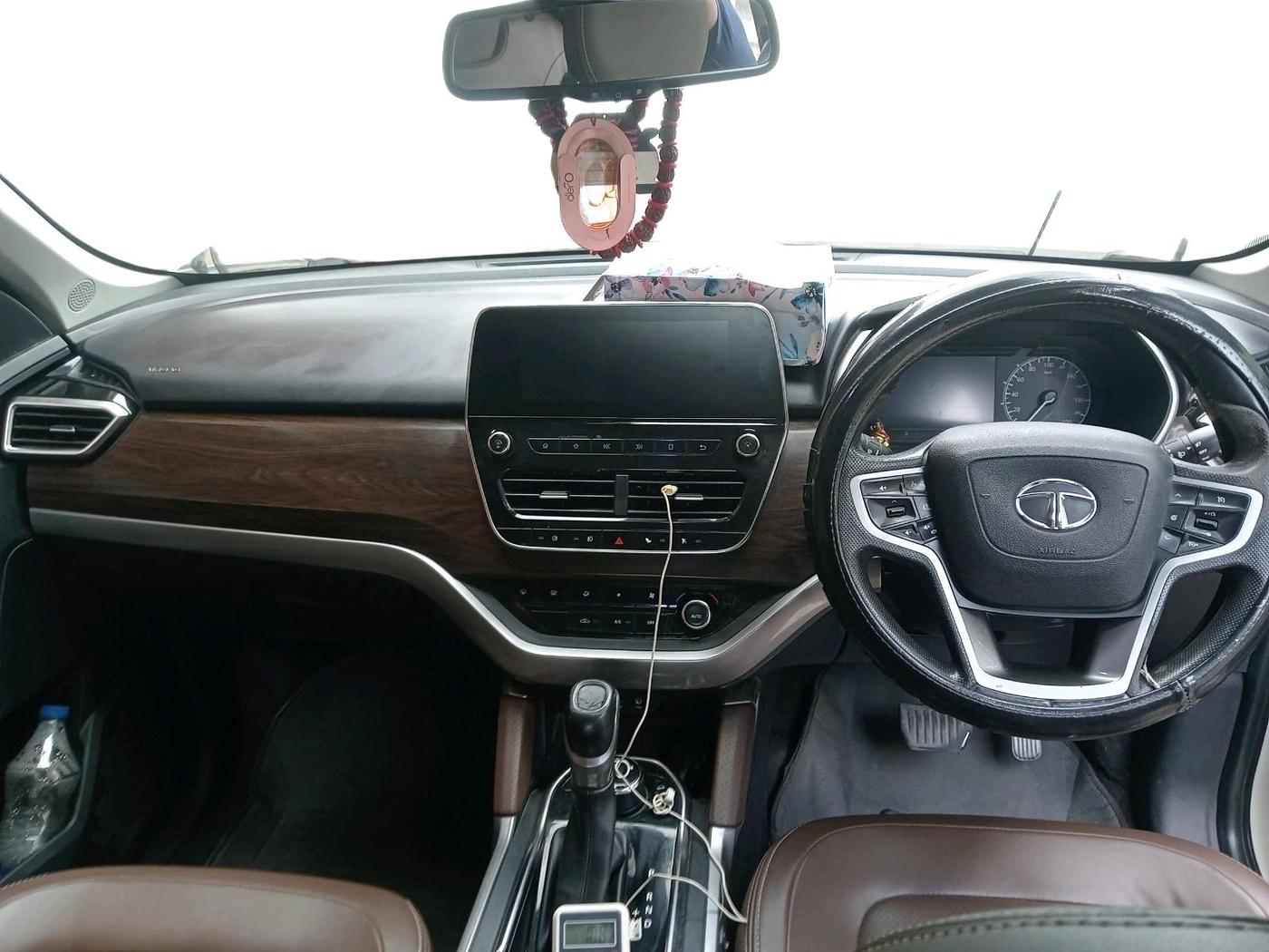 2020 Tata Harrier XZA PLUS 2.0L, Diesel, Automatic, 2,35,168 km, interior