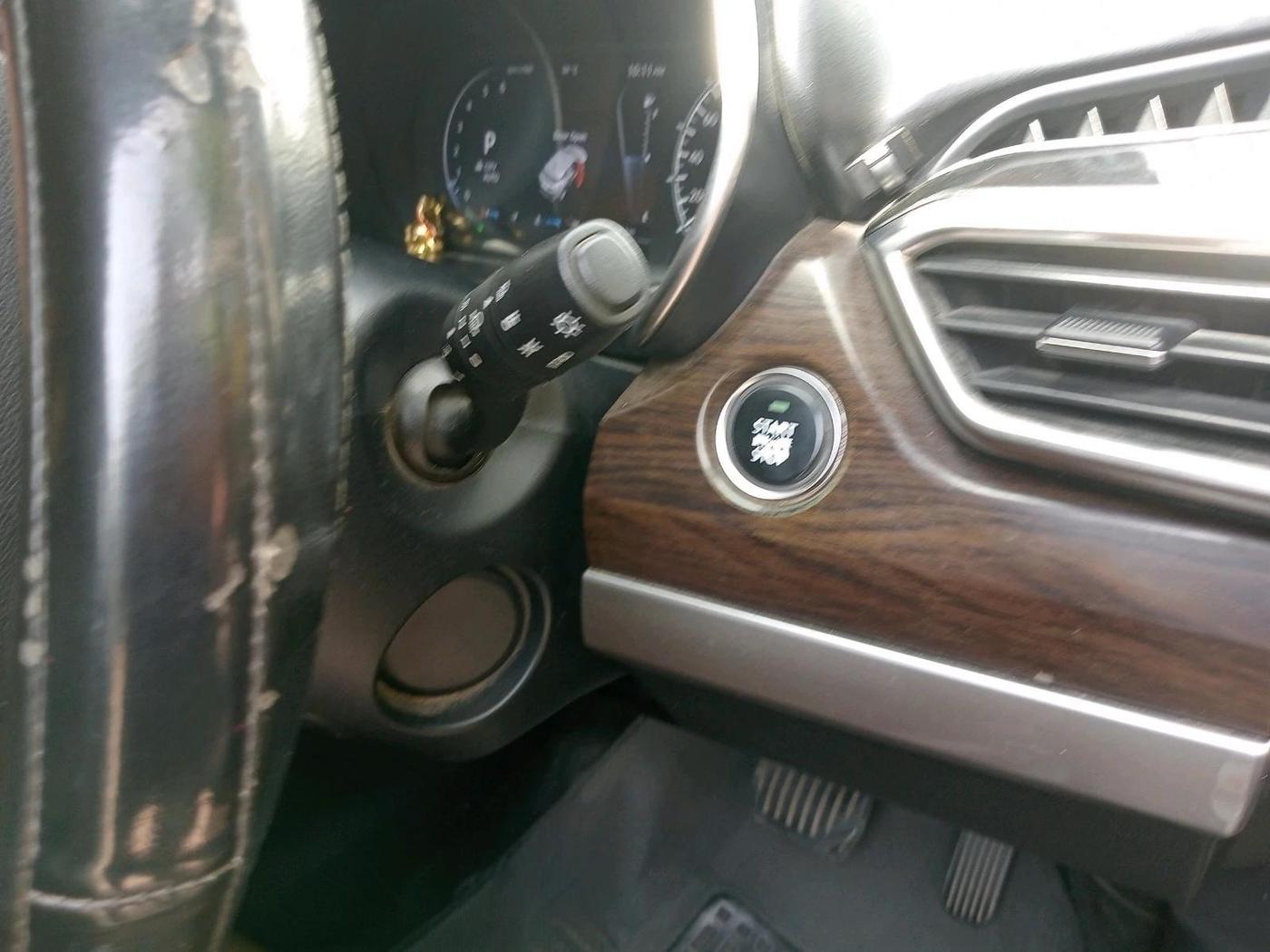 2020 Tata Harrier XZA PLUS 2.0L, Diesel, Automatic, 2,35,168 km, interior