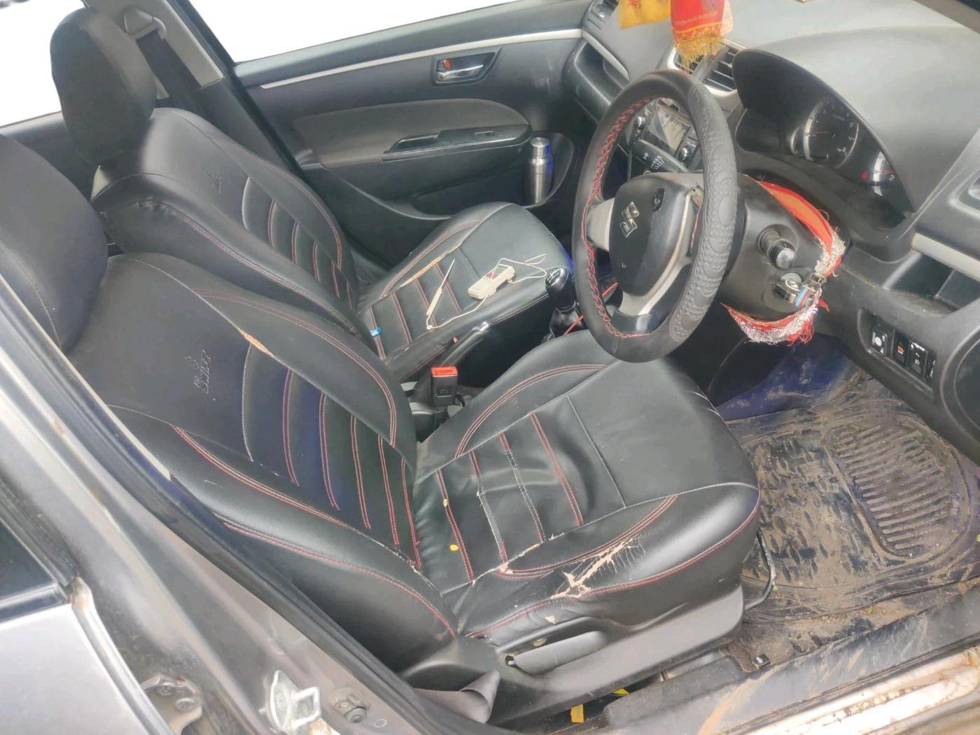2015 Maruti Swift VXI, CNG, Manual, 1,90,398 km, interior