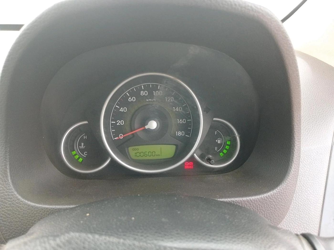 2013 Hyundai Eon MAGNA +, Petrol, Manual, 1,00,600 km, interior