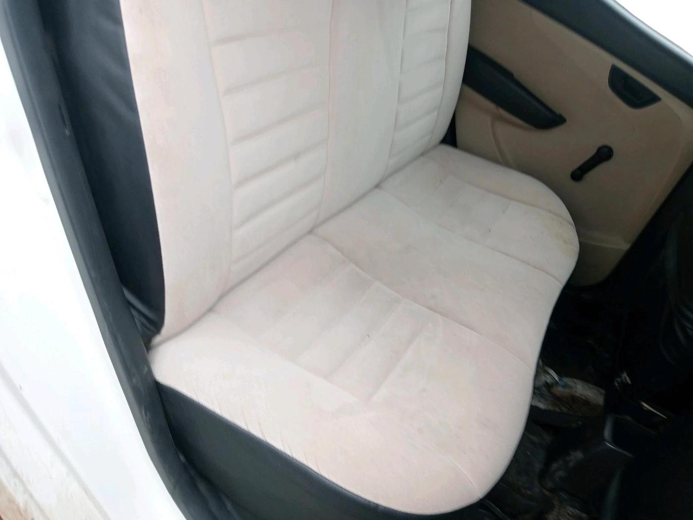 2013 Hyundai Eon MAGNA +, Petrol, Manual, 1,00,600 km, interior