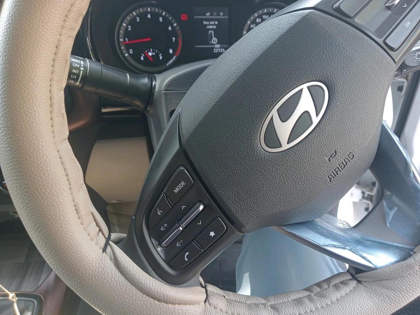 2025 Hyundai AURA SX 1.2 CNG, CNG, Manual, 22,733 km, interior