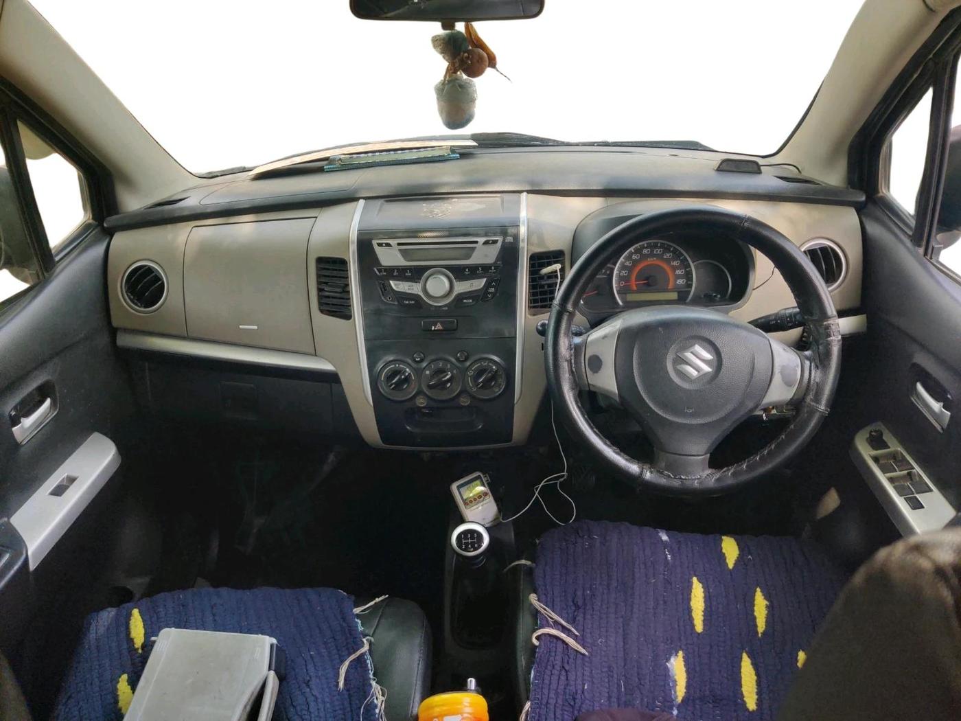 2015 Maruti Wagon R 1.0 VXI, CNG, Manual, 1,35,657 km, interior