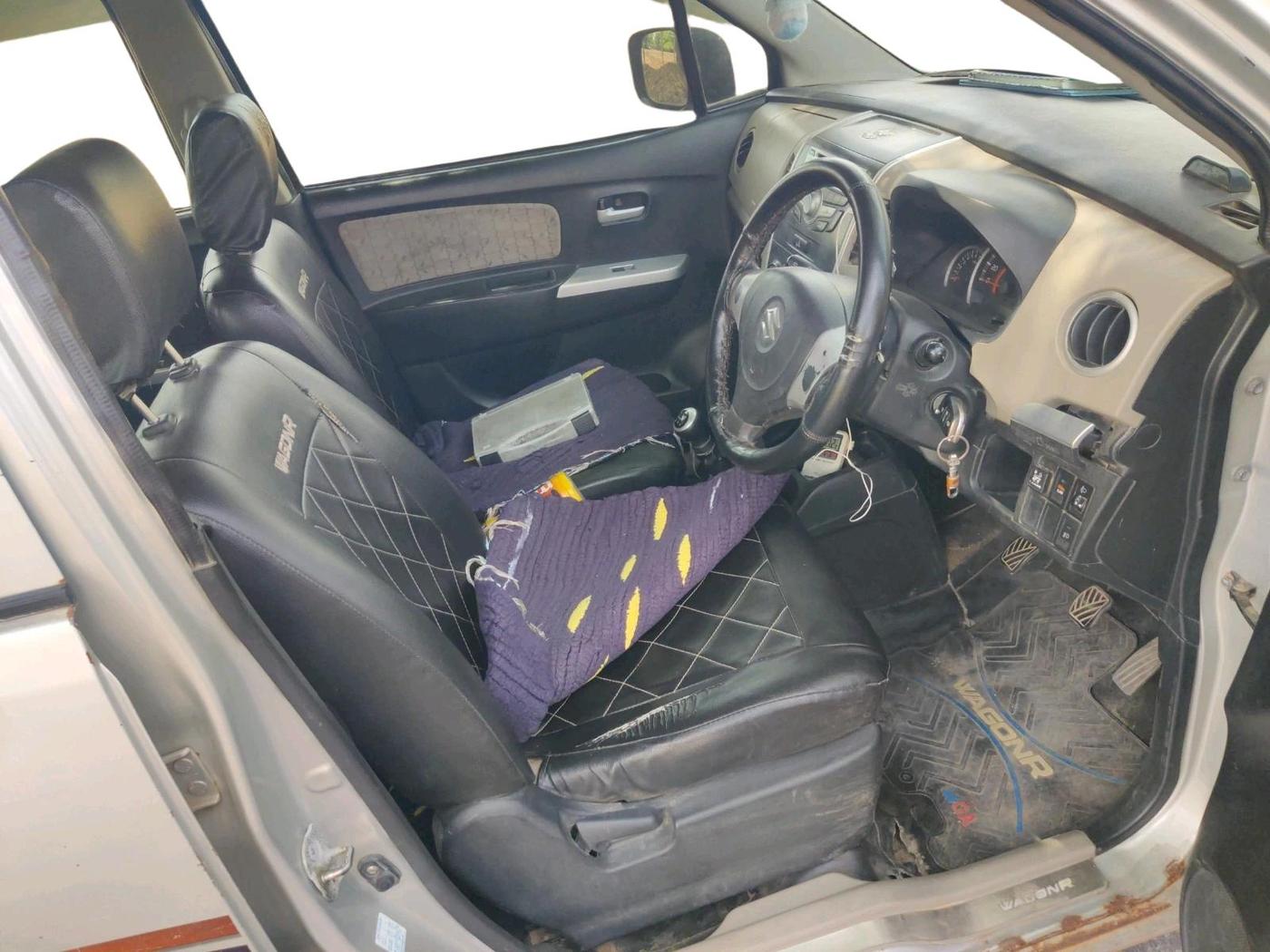2015 Maruti Wagon R 1.0 VXI, CNG, Manual, 1,35,657 km, interior