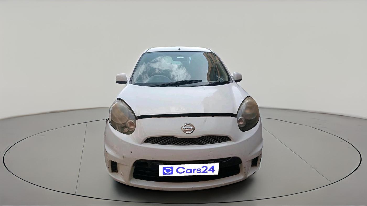 2014 Nissan Micra Active XV, CNG, Manual, 99,481 km, exterior