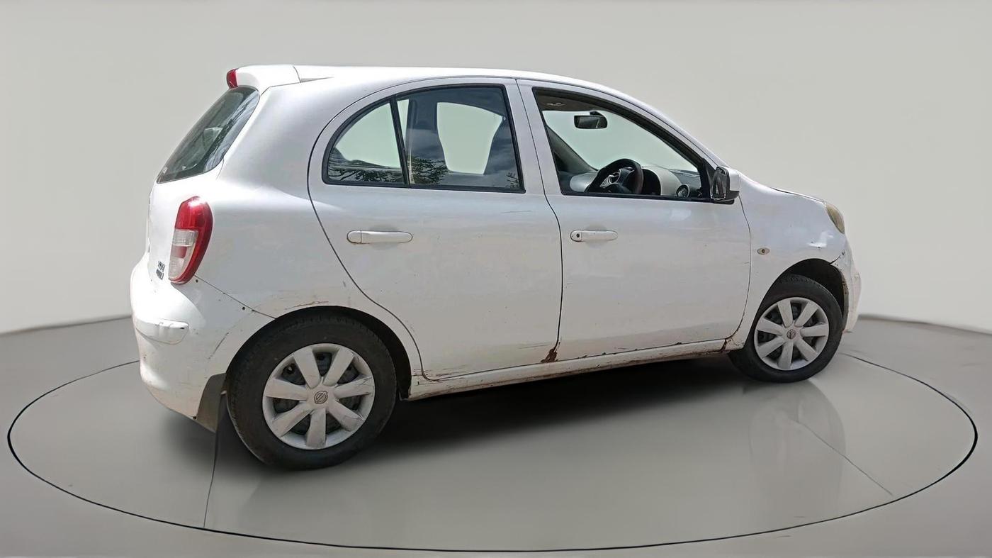 2014 Nissan Micra Active XV, CNG, Manual, 99,481 km, exterior