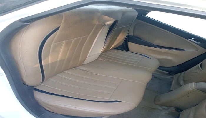 2012 Hyundai Verna FLUIDIC 1.6 CRDI EX, Diesel, Manual, 1,61,158 km, interior