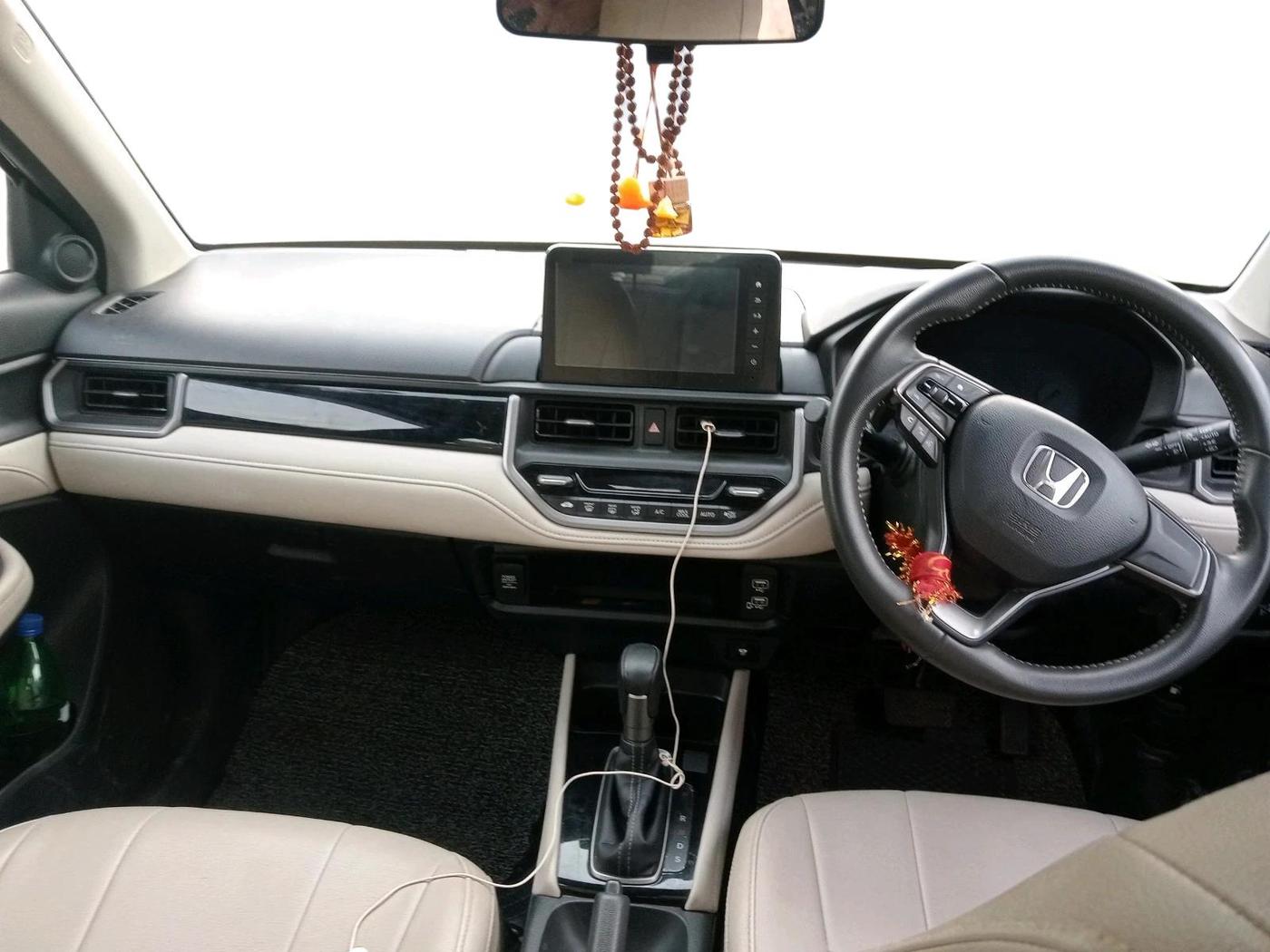 2024 Honda ELEVATE VX CVT, Petrol, Automatic, 12,944 km, interior