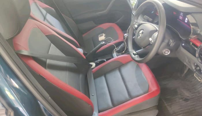 2025 Skoda SLAVIA Monte Carlo 1.5L TSI DSG, Petrol, Automatic, 4,657 km, interior