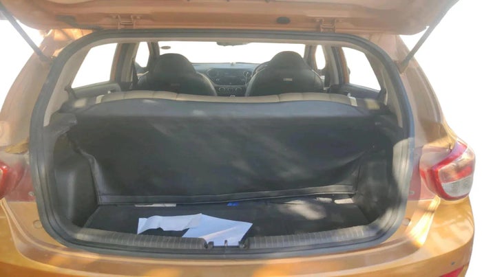 2016 Hyundai Grand i10 SPORTZ 1.2 KAPPA VTVT, Petrol, Manual, 37,452 km, exterior