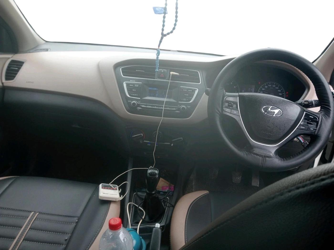 2019 Hyundai Elite i20 MAGNA PLUS 1.2, Petrol, Manual, 1,91,832 km, interior
