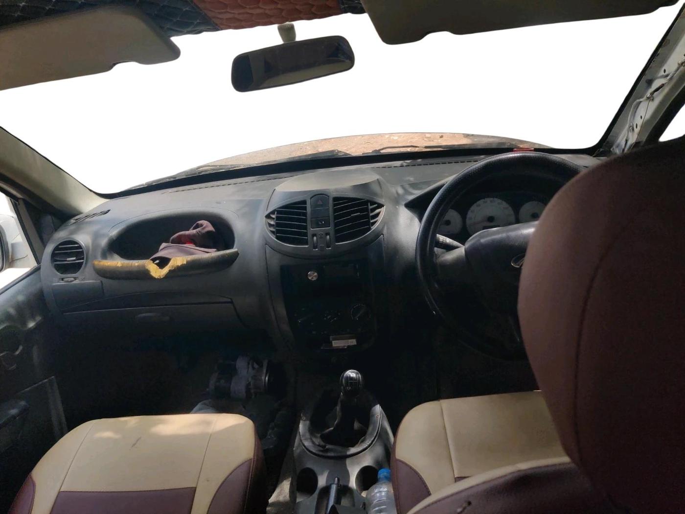 2017 Mahindra Imperio DC VX, Diesel, Manual, 1,01,109 km, interior