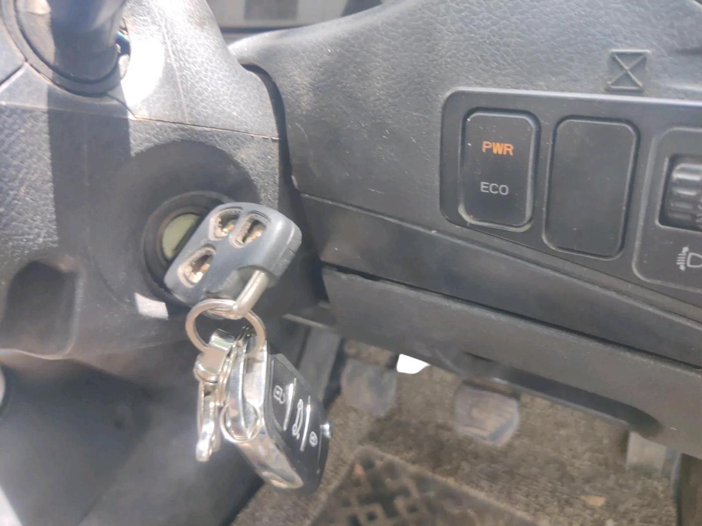 2017 Mahindra Imperio DC VX, Diesel, Manual, 1,01,109 km, interior
