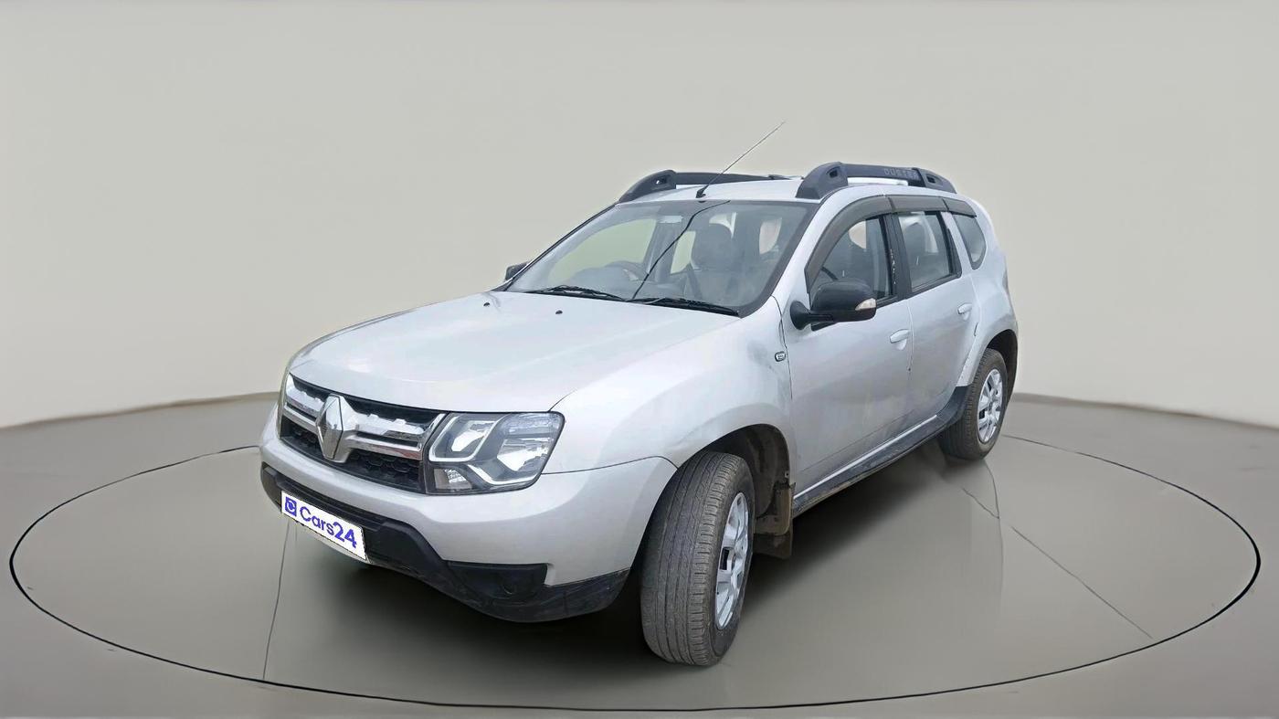 2017 Renault Duster RXL PETROL, CNG, Manual, 1,05,429 km, exterior