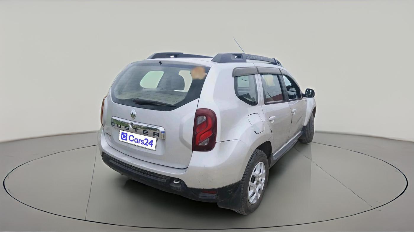 2017 Renault Duster RXL PETROL, CNG, Manual, 1,05,429 km, exterior