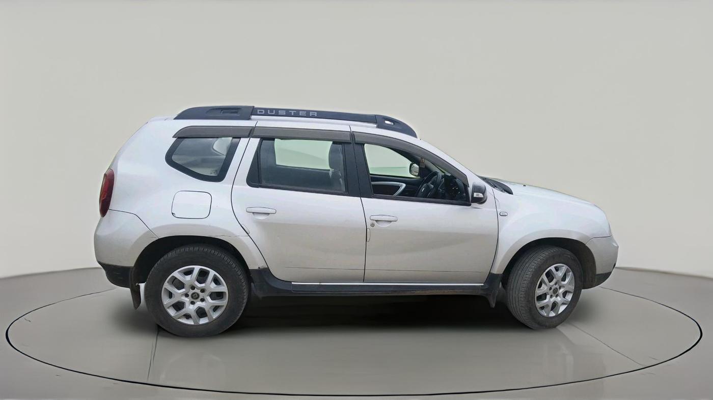 2017 Renault Duster RXL PETROL, CNG, Manual, 1,05,429 km, exterior