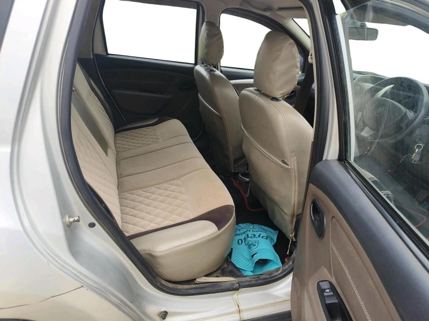 2017 Renault Duster RXL PETROL, CNG, Manual, 1,05,429 km, interior