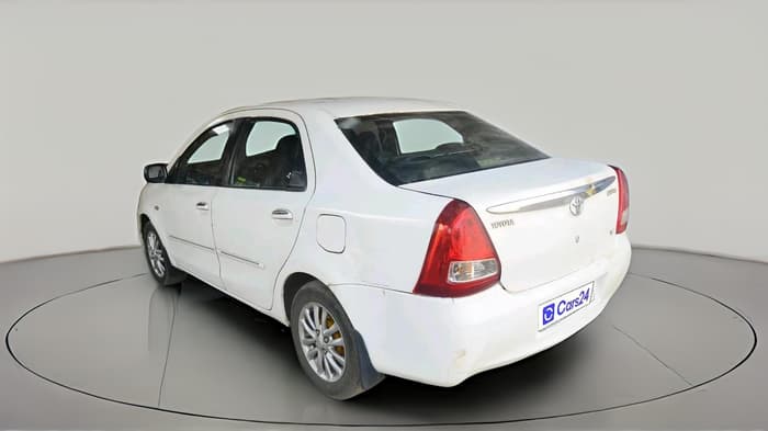 2012 Toyota Etios V, CNG, Manual, 86,296 km, exterior
