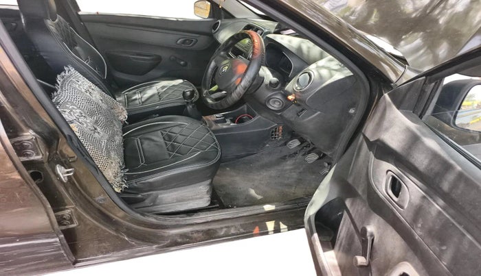2017 Renault Kwid RXL, Petrol, Manual, 1,19,972 km, interior