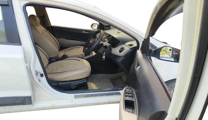 2014 Hyundai Xcent S 1.2, Petrol, Manual, 93,018 km, interior