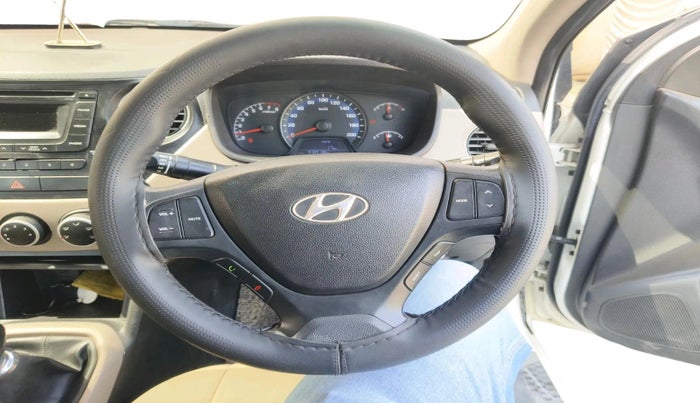 2014 Hyundai Xcent S 1.2, Petrol, Manual, 93,018 km, interior