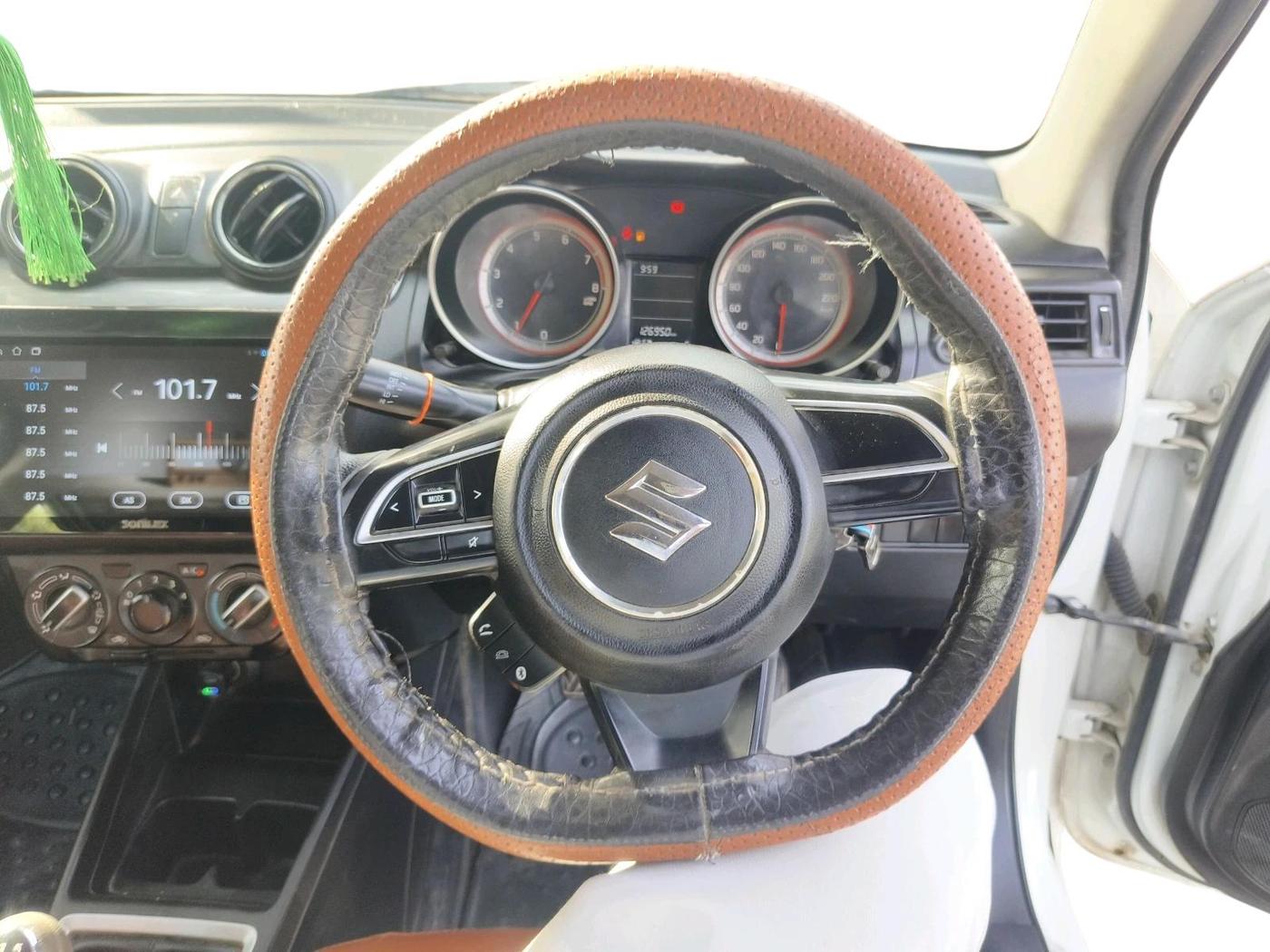 2020 Maruti Swift VXI, Petrol, Manual, 1,26,950 km, interior