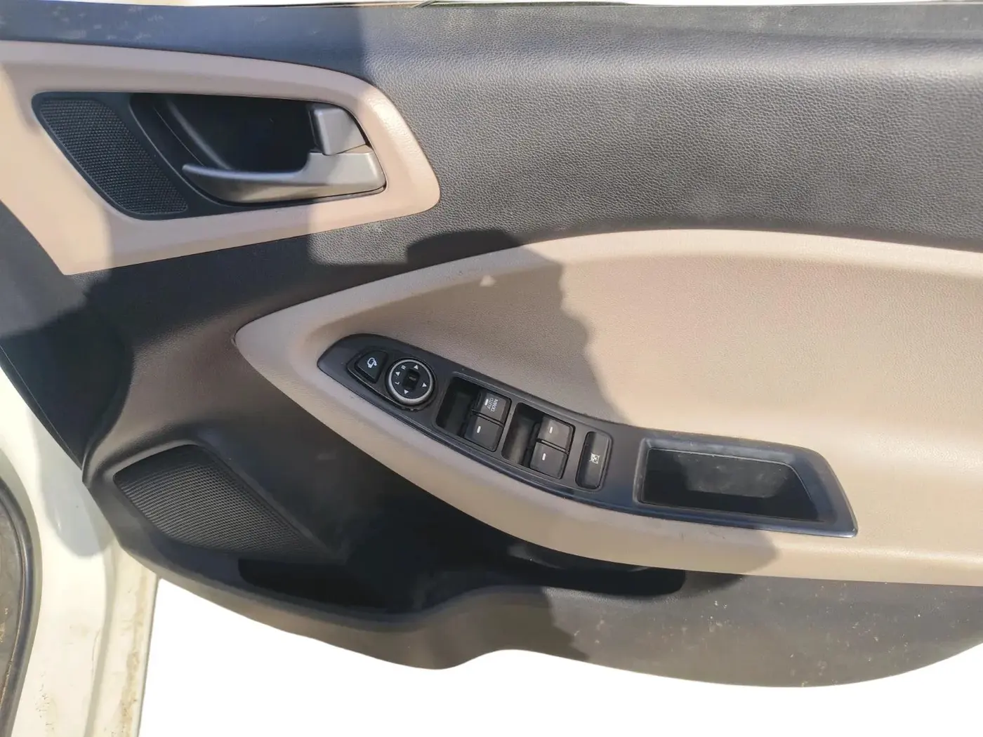 2017 Hyundai Elite i20 SPORTZ 1.2, CNG, Manual, 1,16,351 km, interior