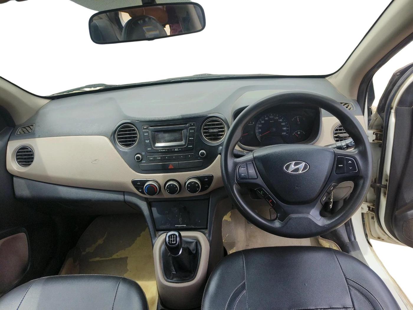 2014 Hyundai Xcent S 1.2, CNG, Manual, 1,25,073 km, interior