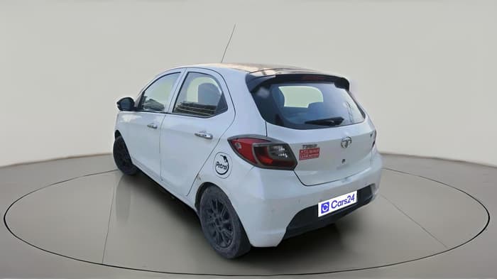 2016 Tata Tiago XZ PETROL, CNG, Manual, 1,79,257 km, exterior