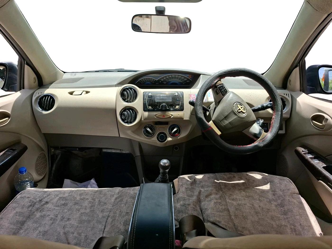2015 Toyota Etios VX-D, Diesel, Manual, 81,932 km, interior