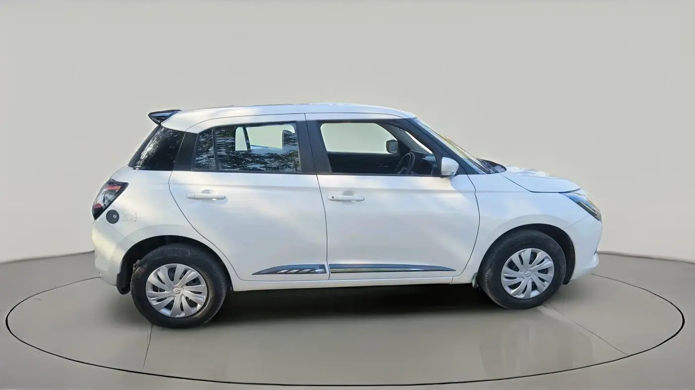 2025 Maruti Swift VXI 1.2L CNG, CNG, Manual, 24,231 km, exterior