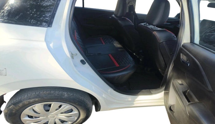 2025 Maruti Swift VXI 1.2L CNG, CNG, Manual, 24,231 km, interior