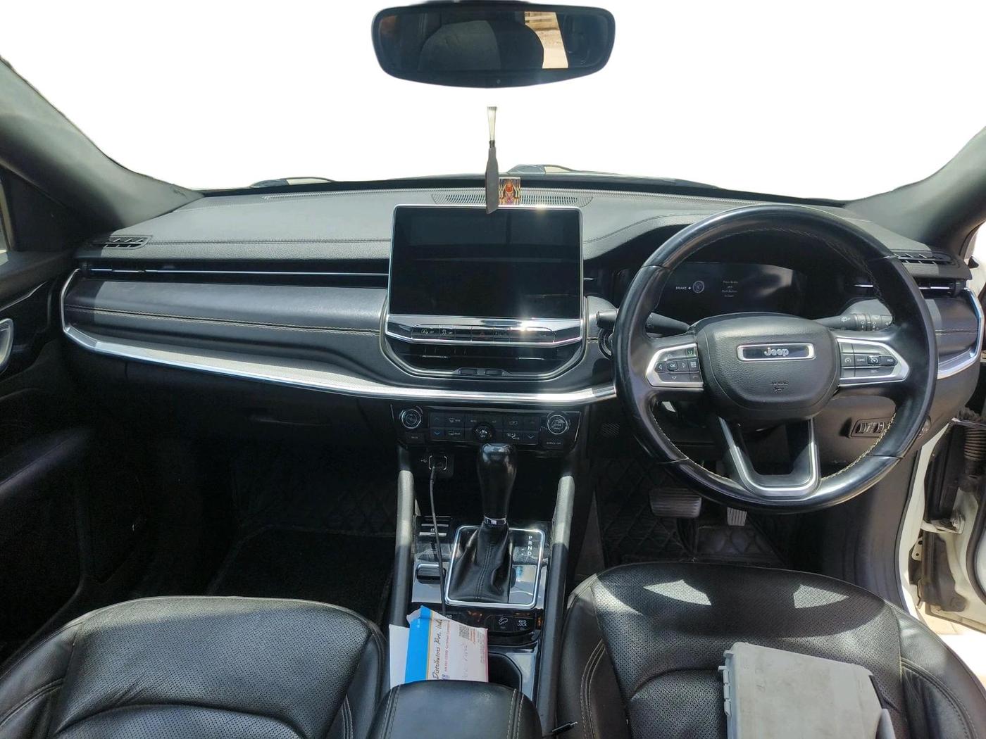 2021 Jeep Compass MODEL S (O) DIESEL 4X4 AT, Diesel, Automatic, 1,14,305 km, interior