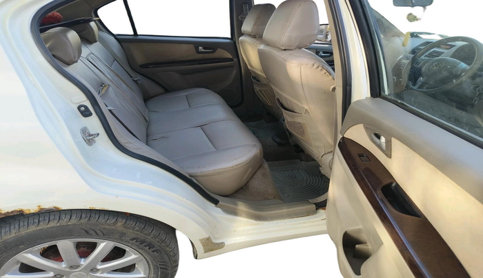 2011 Maruti SX4 ZDI, Diesel, Manual, 1,06,435 km, interior