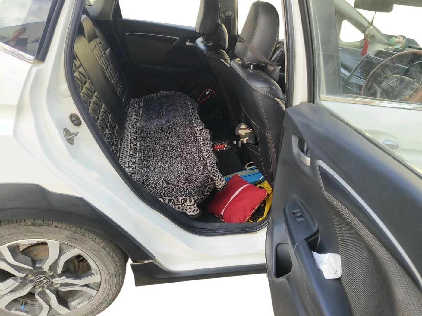 2019 Honda WR-V 1.2L I-VTEC VX MT, CNG, Manual, 1,31,867 km, interior