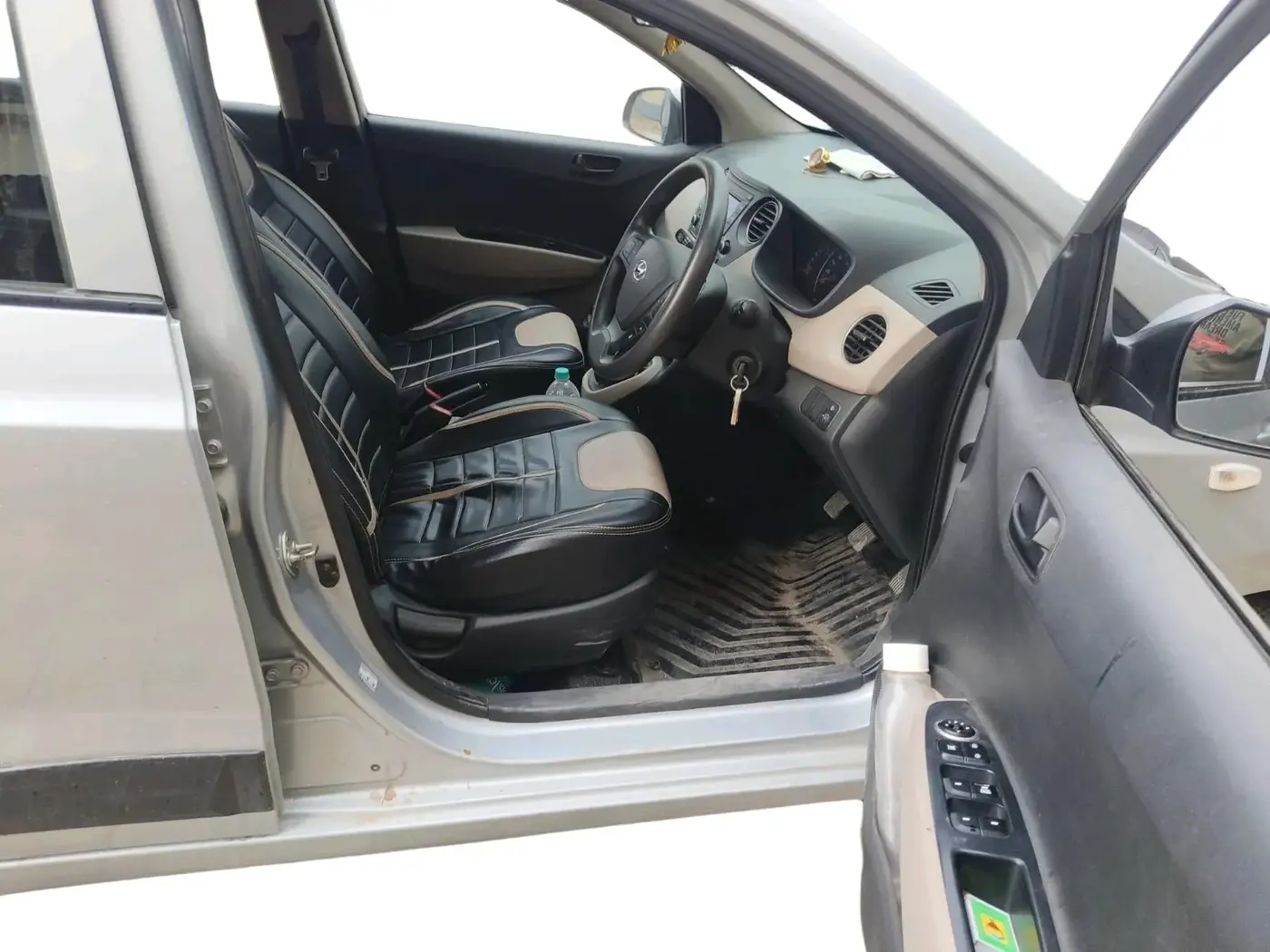 2020 Hyundai Grand i10 MAGNA 1.2 KAPPA VTVT, Petrol, Manual, 1,12,778 km, interior