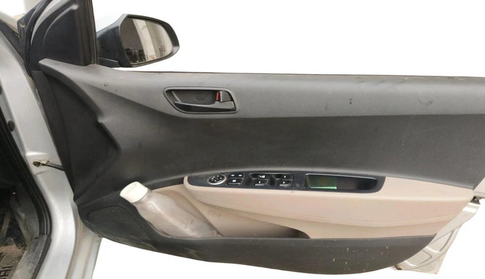 2020 Hyundai Grand i10 MAGNA 1.2 KAPPA VTVT, Petrol, Manual, 1,12,778 km, interior