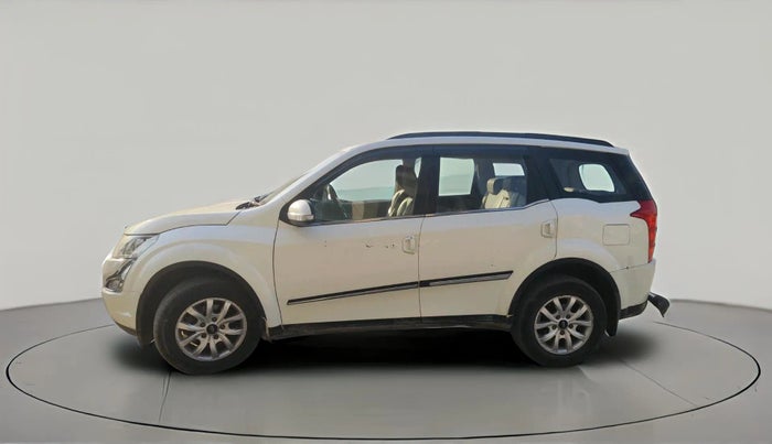 2017 Mahindra XUV500 W10, Diesel, Manual, 1,14,474 km, exterior