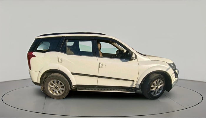 2017 Mahindra XUV500 W10, Diesel, Manual, 1,14,474 km, exterior