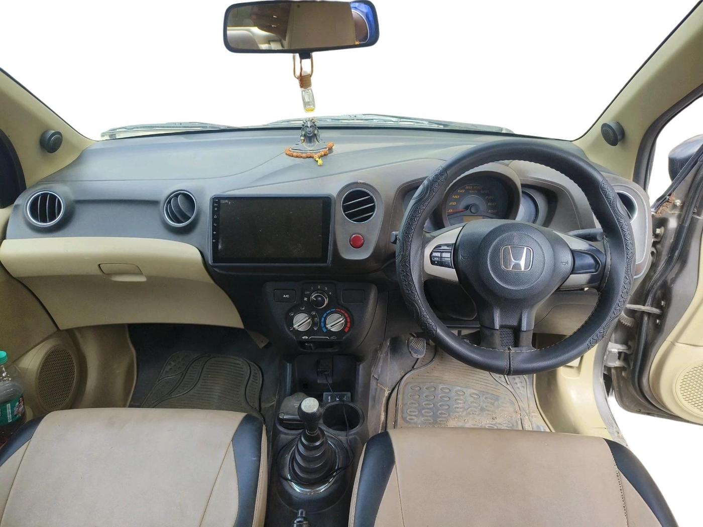 2013 Honda Amaze 1.5L I-DTEC S, Diesel, Manual, 1,05,542 km, interior