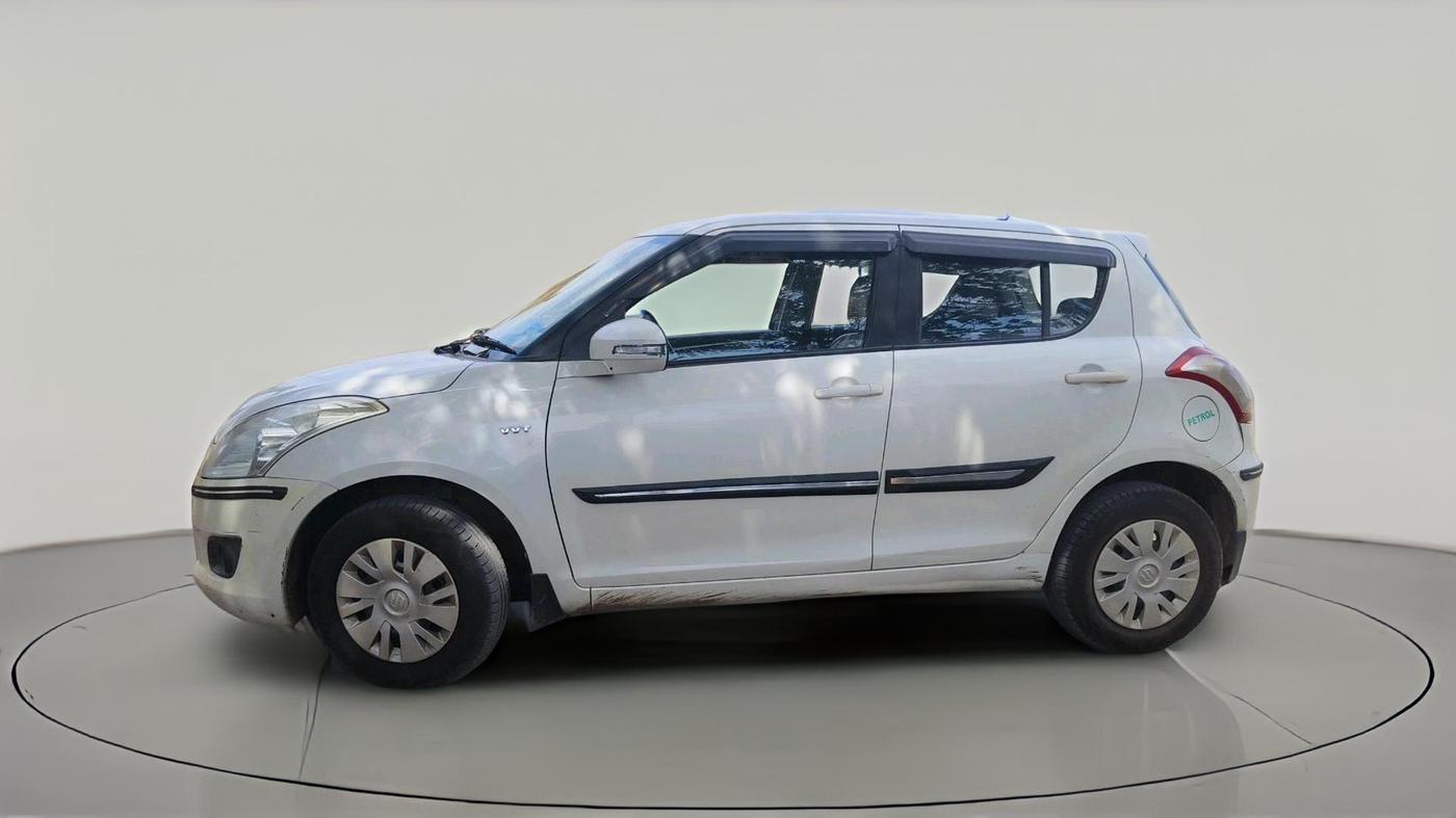 2014 Maruti Swift VXI, CNG, Manual, 1,04,062 km, exterior
