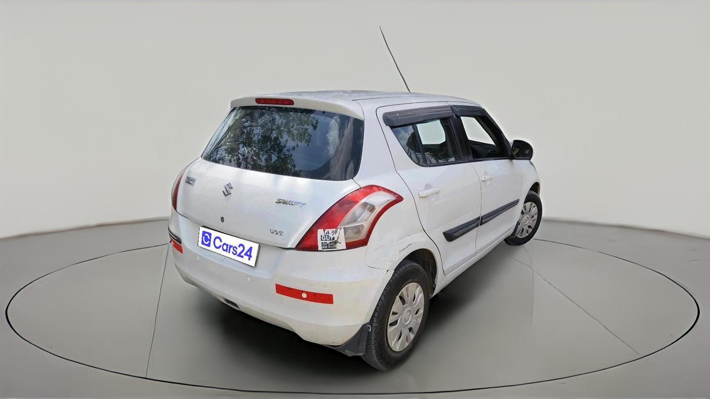 2014 Maruti Swift VXI, CNG, Manual, 1,04,062 km, exterior